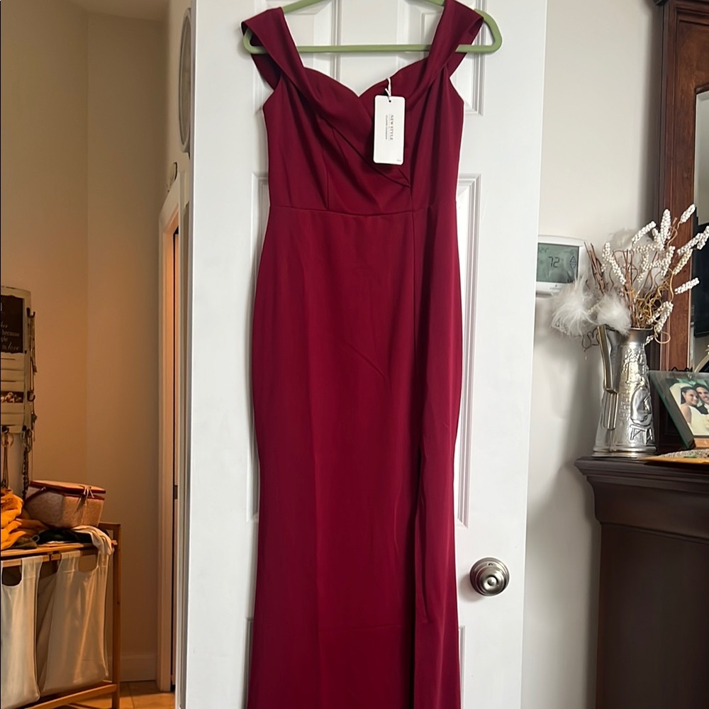 Elegant Burgundy Off-Shoulder Dress